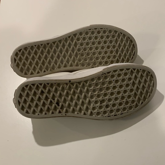 White vans - Picture 8 of 9